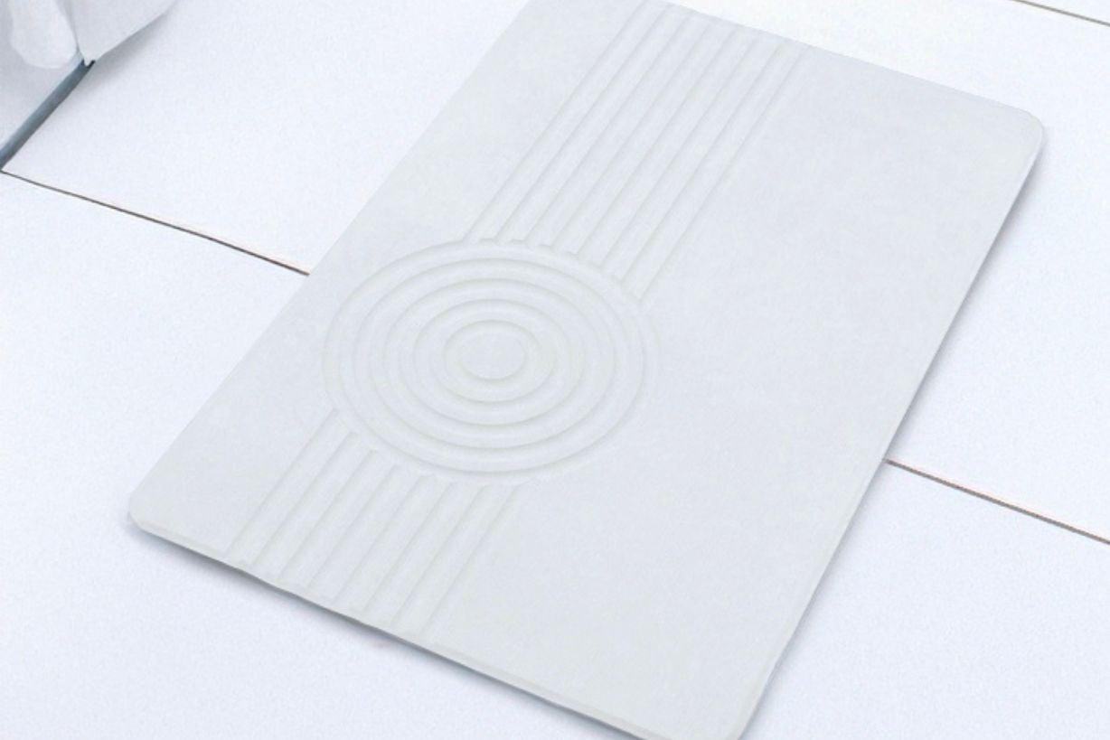 Engraved Stone Quick-dry Bath & Shower Mat | Side Circle White