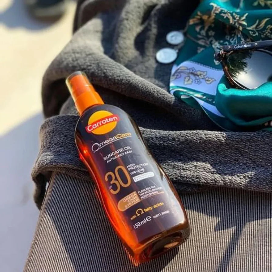 Carroten OmegaCare Tanning Oil FPS 30, 150 ml - Huile Bronzante avec Acides Gras Oméga - Accelerateur de Bronzage avec Protection Solaire - Spray Solaire Protectrice